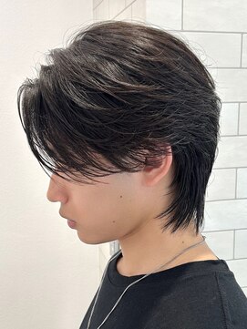 オーシャントーキョーセンダイ(OCEAN TOKYO SENDAI) センターパートウルフショート黒髪ニュアンスパーマ毛流れ