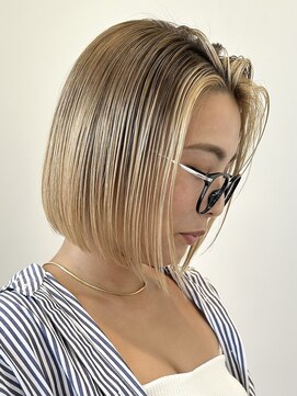 エルヘアメゾン(el. hair maison) ヘイリーボブ白髪ぼかしハイライトショート髪質改善