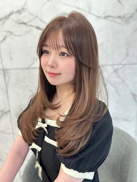 ベル 新宿店(Vel) 前髪あり 赤み消しベージュ ワンカールレイヤー ハッシュカット