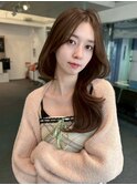 センター分けくびれヘア前髪ロングレイヤー韓国ヘアエモージュ