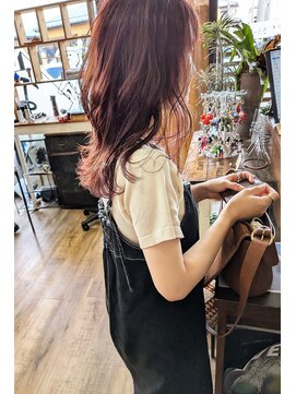 バンビ プライベート サロン(Bambi private salon) テラコッタ×インナーピンク＊ミディアムレイヤー*Bambi松平愛