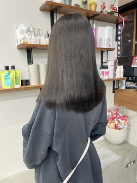 ソソ(soso) 【soso 伊勢田】黒髪カタログ/クラゲヘアー/オリーブグレー