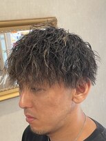 リノ カルバリ(Lino Calbari)&nbsp;縦落ちパーマ