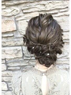 ヘアメイク ポルテ(HAIR MAKE PORTE) ルーズシニヨン