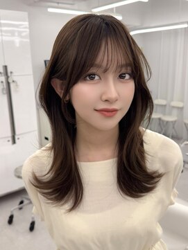 アマトウキョウスマートサロン(AMA TOKYO×Smart Salon) くびれミディアムレイヤー/顔まわりカット/美髪レイヤーカット