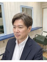 ルートヘア 辻堂店&nbsp;50代大人メンズセンターパートグレージュビジネスショート上品