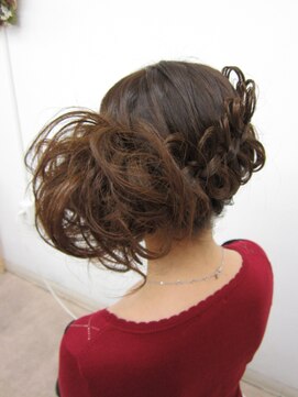 美容室イーナ(e na) リボン☆編みこみアップ