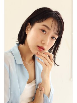 エクリ 麻布十番(equri) ぱつっと重めボブ