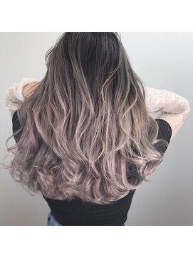 ルービック 豊中(Rubik's) ピンクグラデーションカラーでトレンドを★