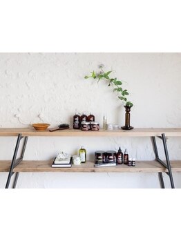 髪にも頭皮にも優しい高品質な"オーガニックカラー"を使用！肌が弱い方でも気軽にイメージチェンジ♪