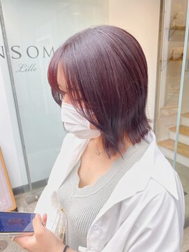 アンサム リリー(UNSOME Lille) ブリーチなし/暗めラベンダーピンク/切りっぱなし外ハネボブ