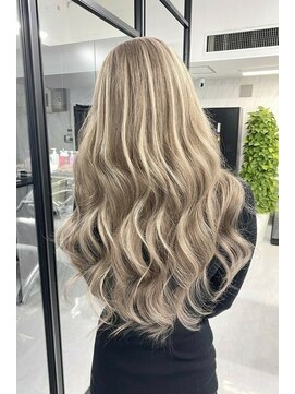 リア 大阪梅田(Ria) ～ミルクティーハイライト　シールエクステ～【Ria 大阪 梅田】