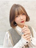 小顔ヘア ヌーディーカラー 韓国ボブ 切りっぱなしボブ
