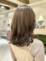 ビュートリアム265(BEAUTRIUM 265)&nbsp;ミディアムレイヤー/レイヤーカット/くびれヘア/ベージュ/銀座