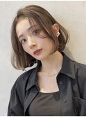 顔周りレイヤーカットグレージュカラーくびれボブショートカット