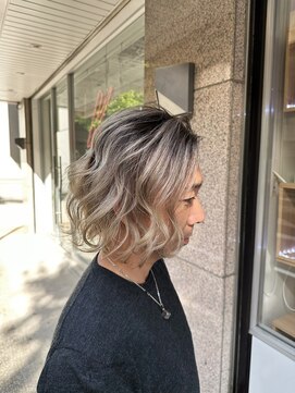 キング 枚方店(K!ng) 【枚方、高槻、梅田】ハイライトバレイヤージュ