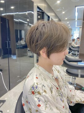 ハルキミナトジャパン センダイ(HARUKI MINATO japan SENDAI) 刈り上げオリーブショート