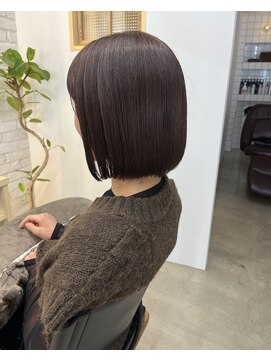 ヴィル(VILLE) ショート/ボブ/レイヤーカット/顔まわりカット/髪質改善/鈴鹿