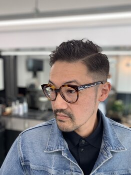 バーバー ミキ(BARBER MIKI)の写真/早朝8時～21時(土日祝18時)まで予約可◎整髪料なしでもキマる再現性の高いヘアに<理容室><メンズ/床屋>