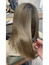 【縮毛矯正×カラーとの相性】どちらも相性抜群！最高峰の艶が実現できます！