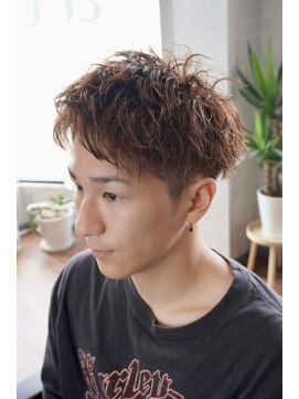 アトラ(attra) 《attra》お客様ヘア【ツイスパショート×サンドベージュ】