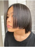 切りっぱなしショートウルフボブ