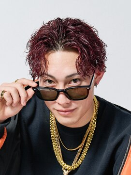 ルースト 心斎橋店(ROOST) バズーカスパイラル/レッドカラー/スキンフェード