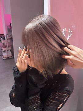 ダズリングディア(Dazzling Deer) ミルクティーグレージュ/ルーツカラー/デザイン/ミディアム