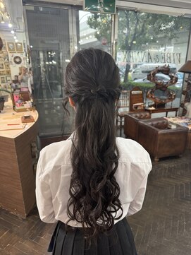 バイブアンドアネックス(VIBE & ANNEX) 文化祭ヘアセット