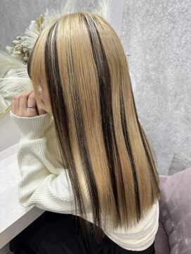 ラビス(Lovis) 大人ガーリー/似合わせカット/ミディアムレイヤー