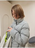 レイヤーボブとミルクティーベージュ　【岡田】