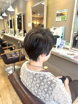 ヘアーメイクロージー 八軒店 (HAIR MAKE ROSY) 立体感ハイライトショート