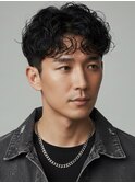 ニュアンスパーマ ツーブロック 黒髪ショート メンズパーマ