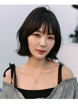 リエル(LIERU)&nbsp;ミニボブ×くびれヘアで小顔効果抜群♪