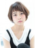 オン眉でも小顔に見えるショート★