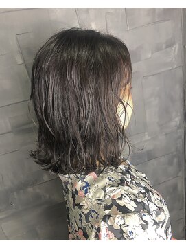 ヘアサロンエム 大宮東口(HAIR SALON M) デザインカラー/厚めバング/ローライト/スリークボブ