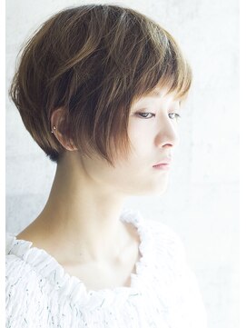 ロミー 本厚木(ROMMY.) 小顔にみえる◎ひし形シルエットのショートボブで美しく◎