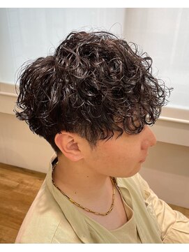 ネイビー(NAVY) スパイラルパーマ×波ウエーブ　前下がりマッシュ　黒髪