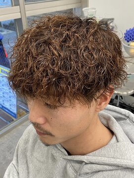 フィフスワン(fifth one) 波巻きパーマツイストスパイラルパーマメンズマッシュパーマ