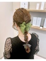 エウ(eu)&nbsp;テープリボンアレンジ／お呼ばれヘア