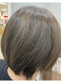 ハイライトにブルーアッシュ