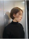 大人ショートボブヘア/くせ毛を活かした