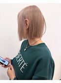 切りっぱなし×ベージュカラー