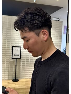 ルアウラフ(LUAU LOUGH) 【YUMA】ラルフカール/Instagram-@yuma_lough