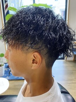 ミキサー(MIXER)の写真/ツイスト/スパイラルなどの特殊系パーマもおまかせ！こだわり派は【MIXER】でワンランク上のスタイルに。