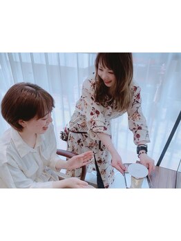 【23時まで☆新宿駅1分】実力派スタイリストによる贅沢マンツーマン施術!ゆったり落ち着けるサロンタイムを