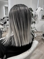 アッベリーレ(A'bbellire)&nbsp;ホワイトエアタッチバレイヤージュ