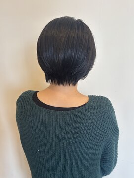 フラテロ(fratello) 丸みショート