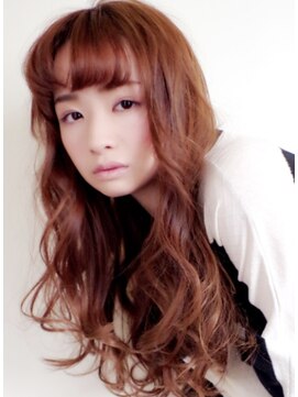 ヴェローグ シェ ブー(belog chez vous hair luxe) ｂelog　ロングパーマ　C　大人可愛い　似合わせ　フェミニン