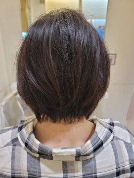 イザ(IZA) ショートボブ